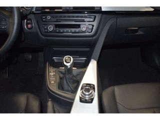 BMW 3 Series foto 5