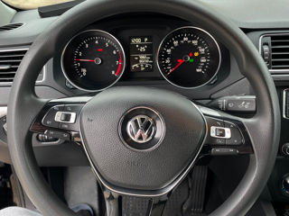 Volkswagen Jetta foto 5