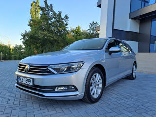 Volkswagen Passat foto 1