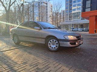 Opel Omega foto 2