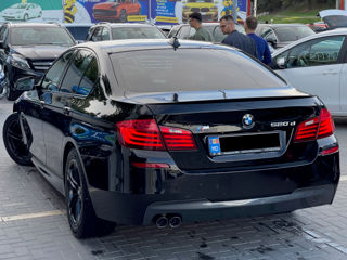 BMW 5 Series foto 5