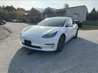 Tesla Model 3 foto 10