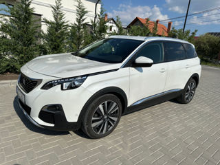 Peugeot 5008 foto 1