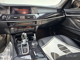 BMW 5 Series foto 14