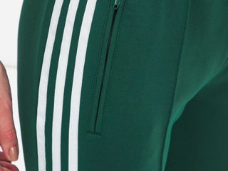 Costum sportiv Adidas Adicolor SST Track - Original și confortabil foto 4