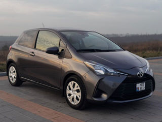 Toyota Yaris foto 1