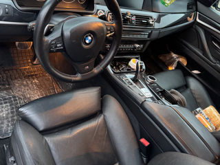 BMW 5 Series foto 10