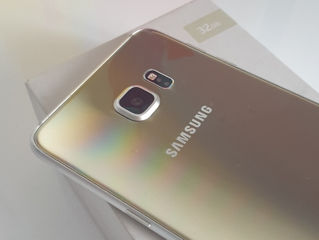 Samsung s6 edge + в отличном состоянии