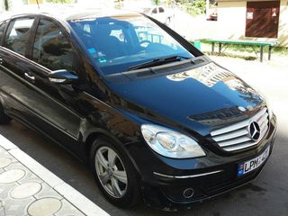 Mercedes B Class foto 1