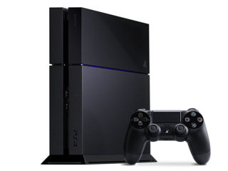 Срочно Sony PS4 В отличном состоянии. Компл: Приставочка Кабелечек к ТВ Блочек питаньица 5 игрушечек foto 2