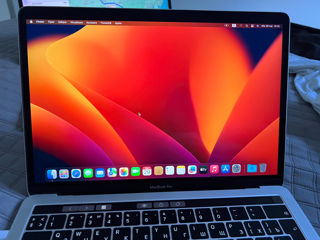 MacBook Pro 13 2019