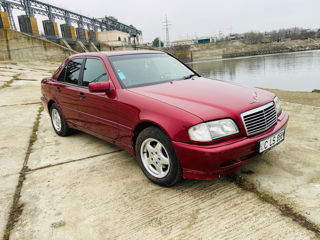 Mercedes C-Class