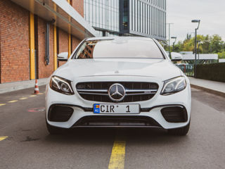 Chirie/аренда Mercedes E Class W213 AMG E63 alb/белый foto 1