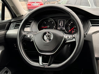 Volkswagen Passat foto 7