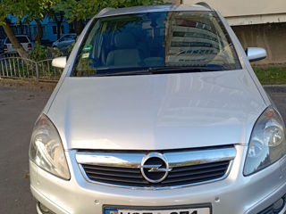 Opel Zafira foto 4