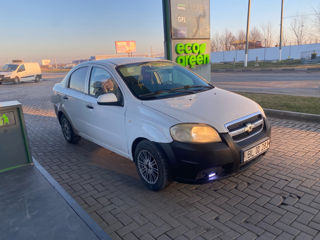 Chevrolet Aveo foto 3