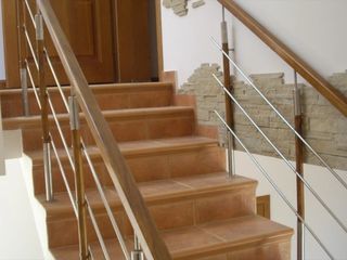 Balustrade din inox combinate cu sticlă, lemn; Перила из нержавейки комб. со стеклом, деревом foto 4