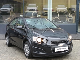 Chevrolet Aveo foto 3