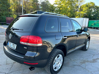 Volkswagen Touareg foto 6