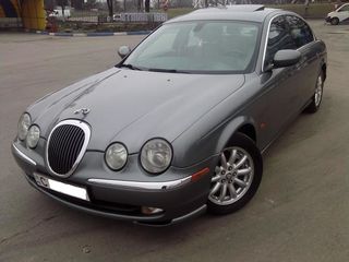 Jaguar S-Type foto 4