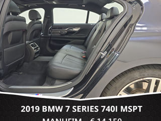 BMW 7 Series foto 8