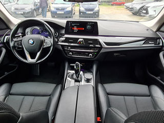 BMW 5 Series foto 8