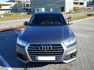 Audi Q7 foto 2