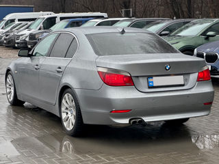 BMW 5 Series foto 5