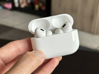 Vînd AirPods Pro 2