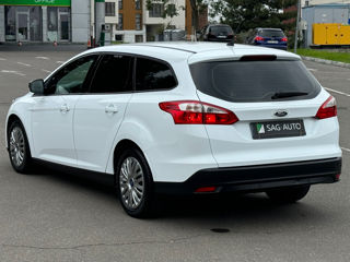 Ford Focus foto 8