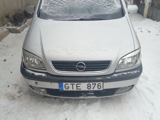 Opel Zafira foto 9