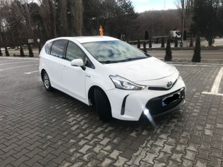 Toyota Prius + foto 4