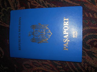 найден паспорт загран синий ivanes veaceslav.07-03-1968 foto 1
