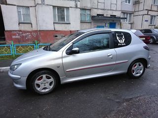 Peugeot 206 foto 2