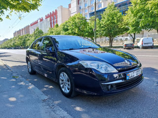 Renault Laguna foto 2