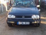 Volkswagen Golf foto 1