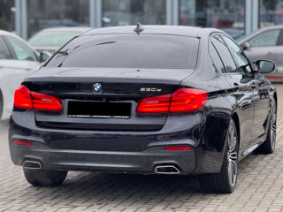 BMW 5 Series foto 2