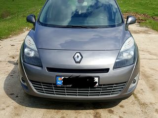 Renault Grand Scenic foto 8