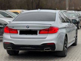 BMW 5 Series foto 5