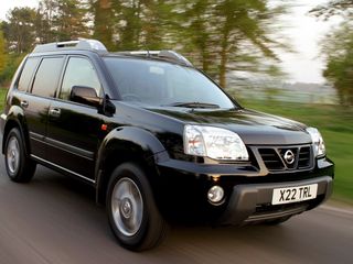 Nissan X-Trail foto 2