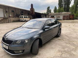 Skoda Octavia foto 1