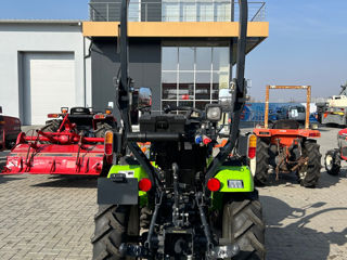 Tractor Avenger 26 foto 8