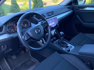 Skoda Superb foto 5