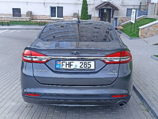 Ford Fusion foto 4