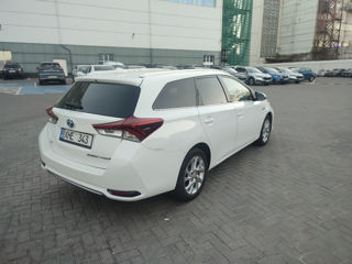 Toyota Auris foto 4