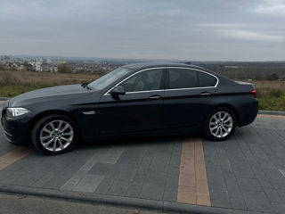 BMW 5 Series foto 3