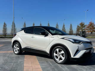 Toyota C-HR foto 4