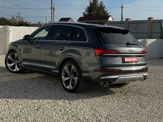 Audi SQ7 foto 12