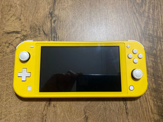 Продам Nintendo Switch Lite