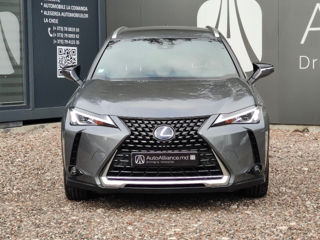 Lexus UX foto 2